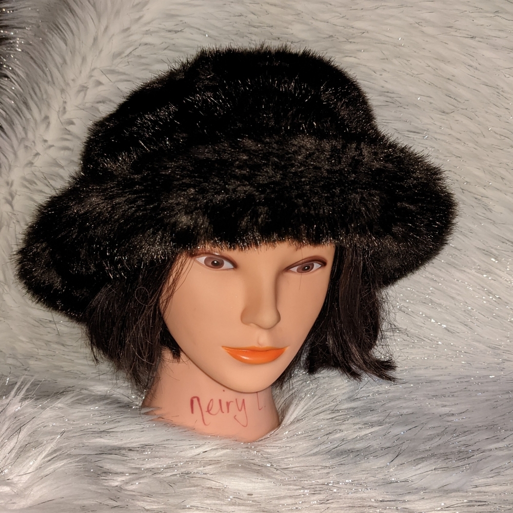 Daniele Meucci | From Florence- Italy Black Faux Fur 100% Acrylic Hat RN 75343